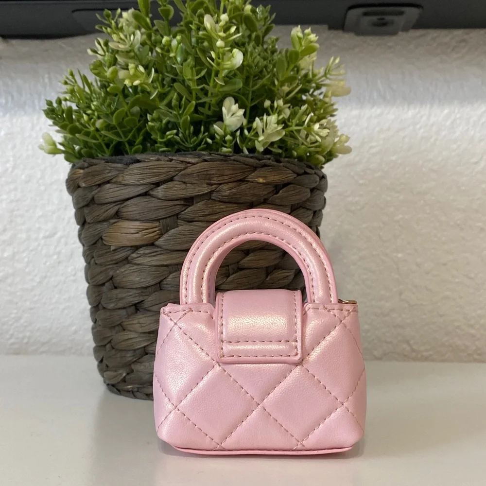 CHANEL Pink Mini Quilted Bag GWP VIP - Picture 3 of 7